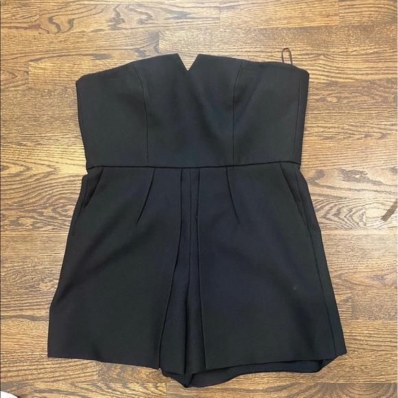 Claudia Pierlot - Picture 2 of 5